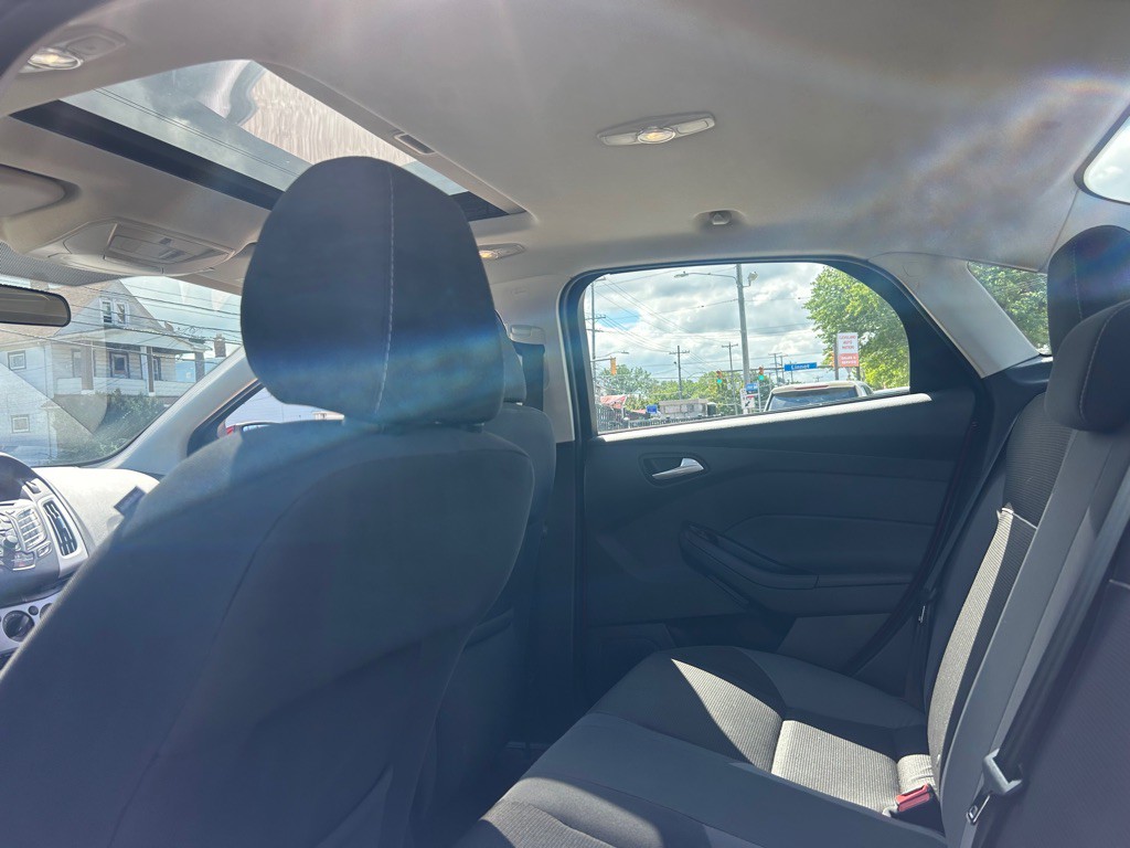 2014 Ford Focus Image 10