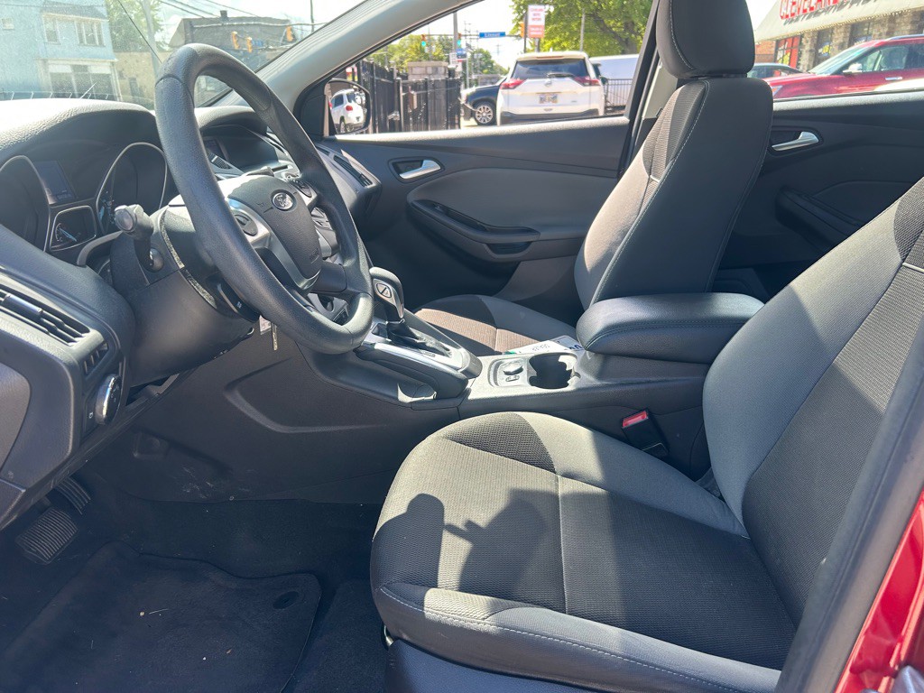 2014 Ford Focus Image 12