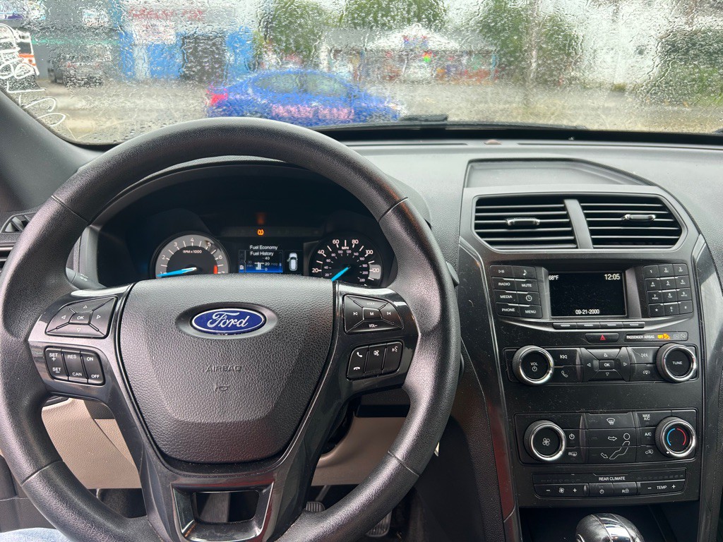 2018 Ford Explorer Image 10
