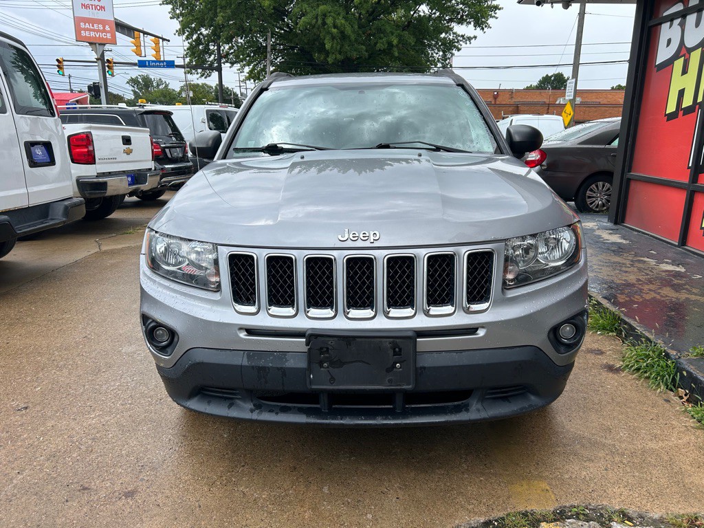 2016 Jeep Compass Image 1
