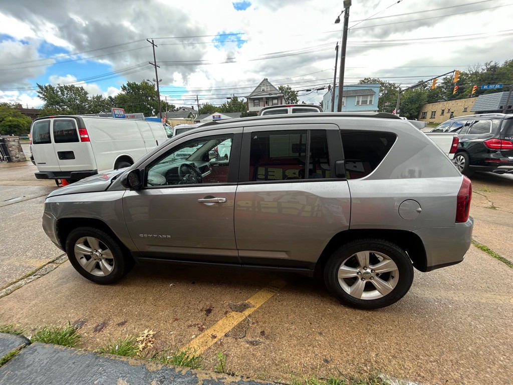 2016 Jeep Compass Image 7