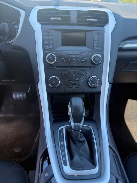 2015 Ford Fusion Image 12