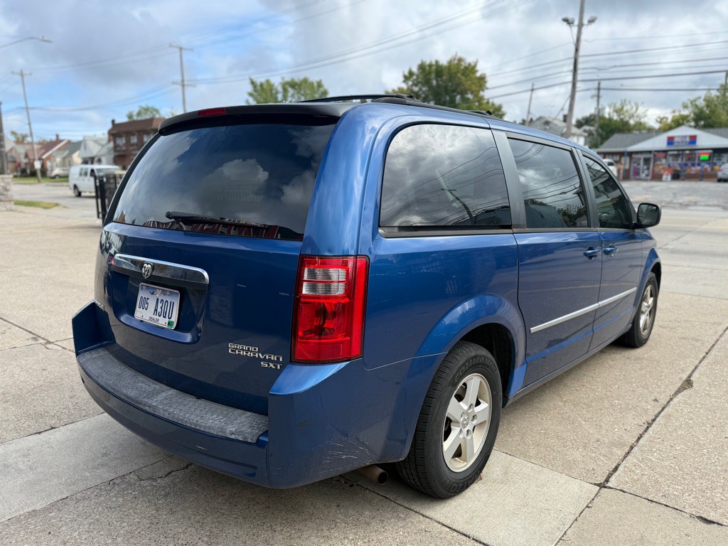 2010 Dodge Grand Caravan Image 5