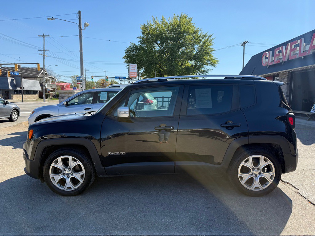 2017 Jeep Renegade Image 2