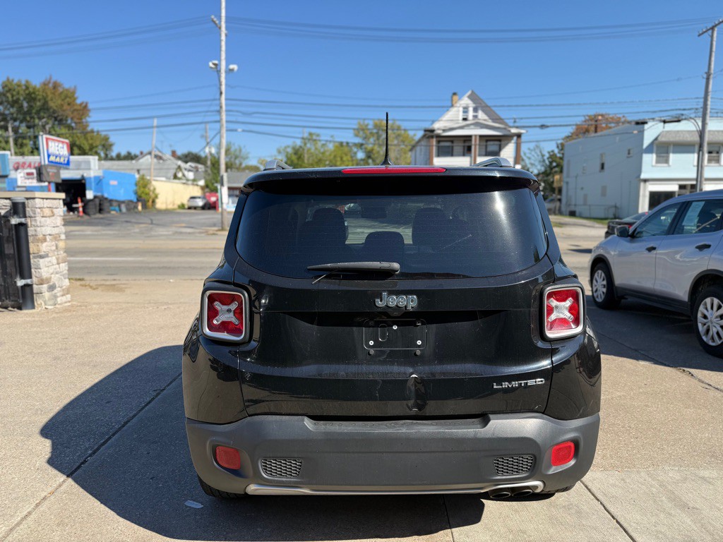 2017 Jeep Renegade Image 4
