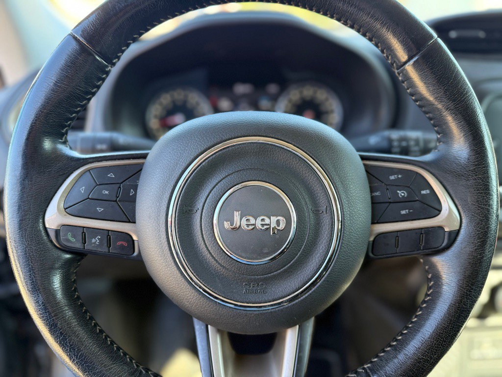 2017 Jeep Renegade Image 14