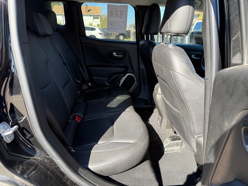 2017 Jeep Renegade Image 18