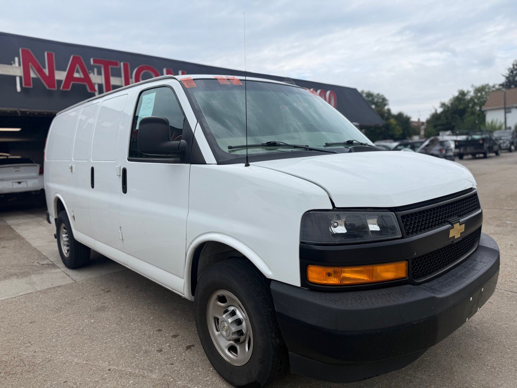 2020 Chevrolet Express Image 7