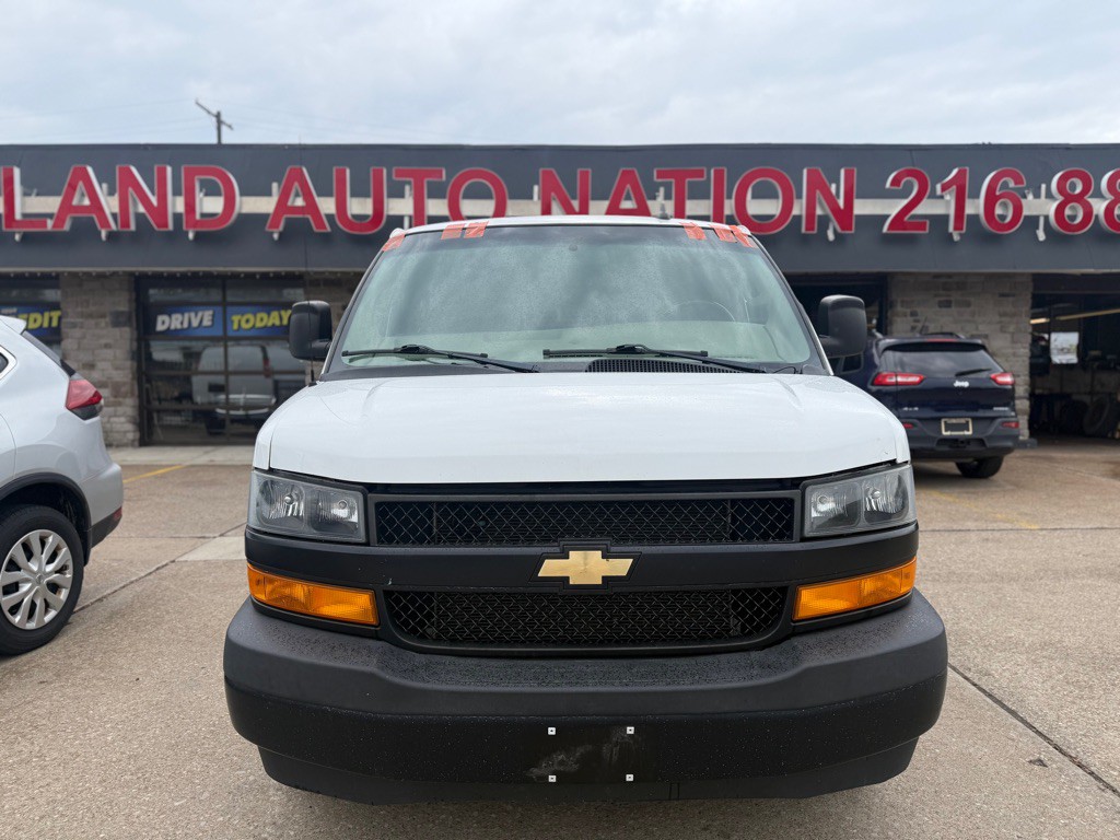 2020 Chevrolet Express Image 8