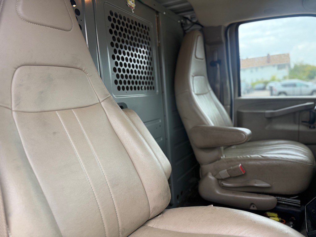 2020 Chevrolet Express Image 9