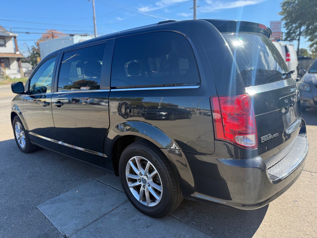 2019 Dodge Grand Caravan Image 3
