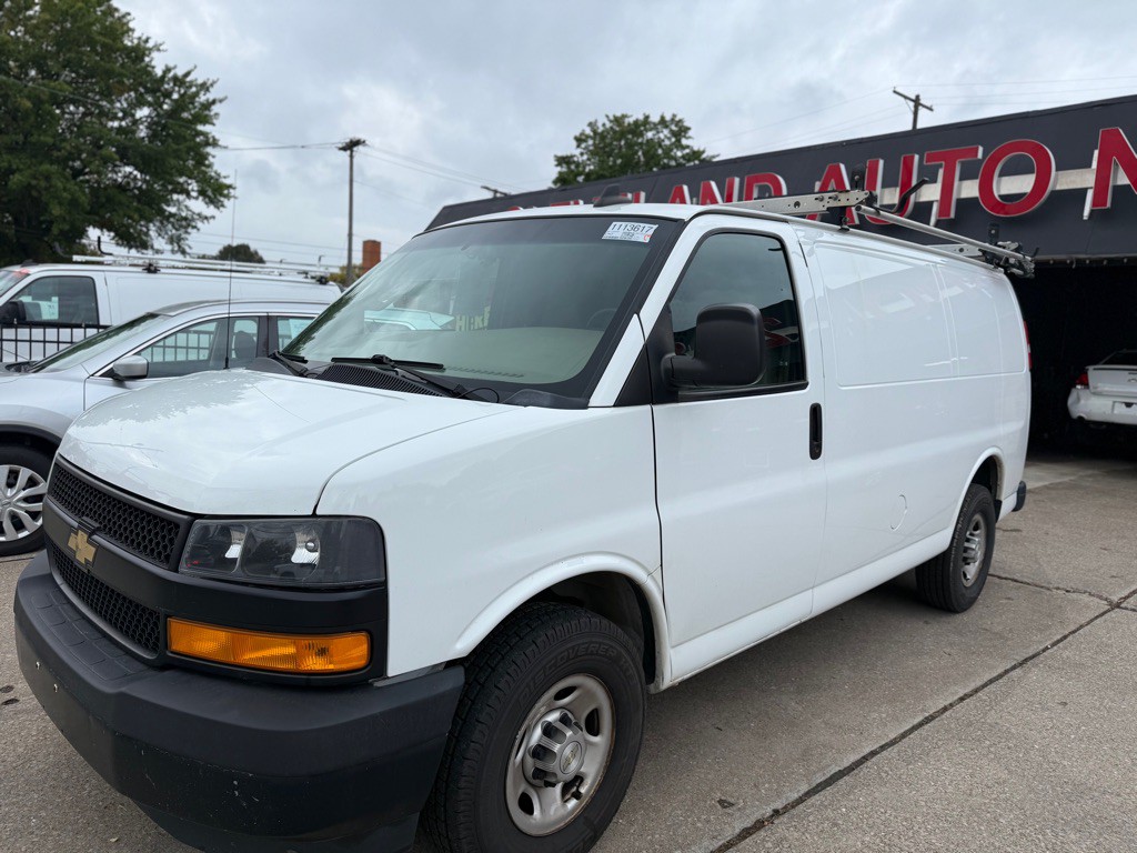 2020 Chevrolet Express Image 1