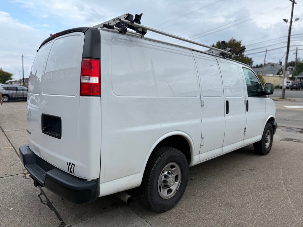 2020 Chevrolet Express Image 8
