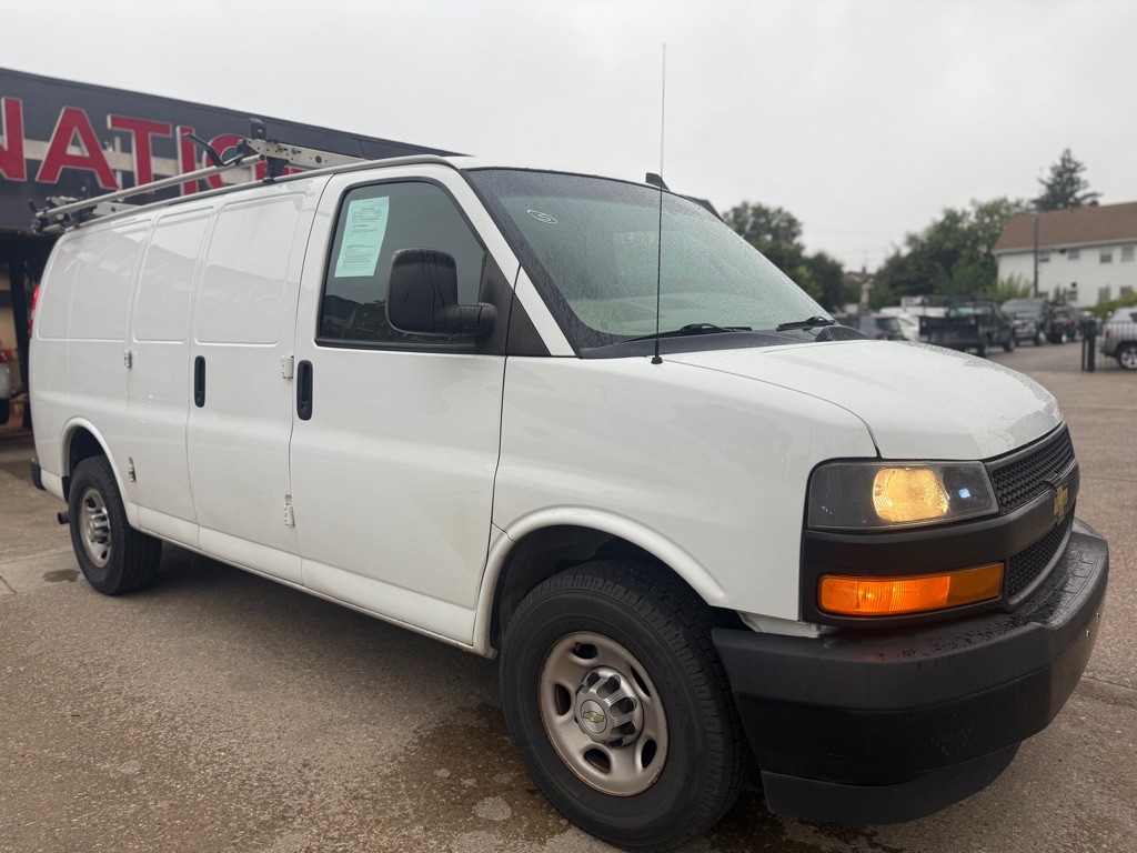 2020 Chevrolet Express Image 10