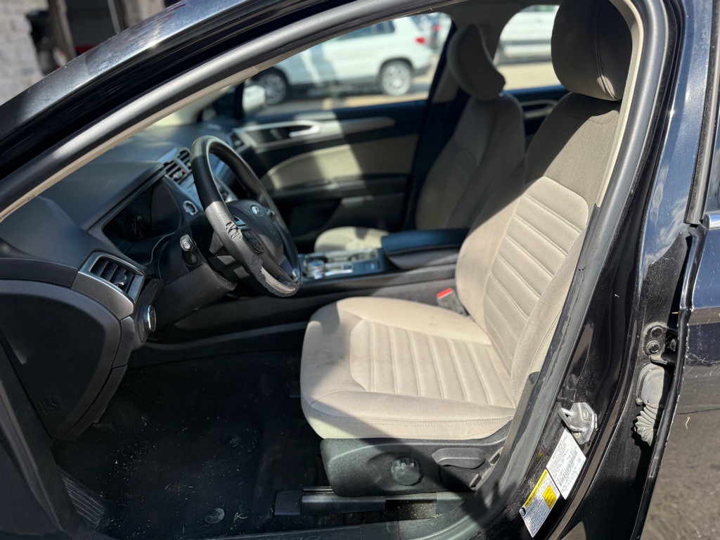 2019 Ford Fusion Image 10