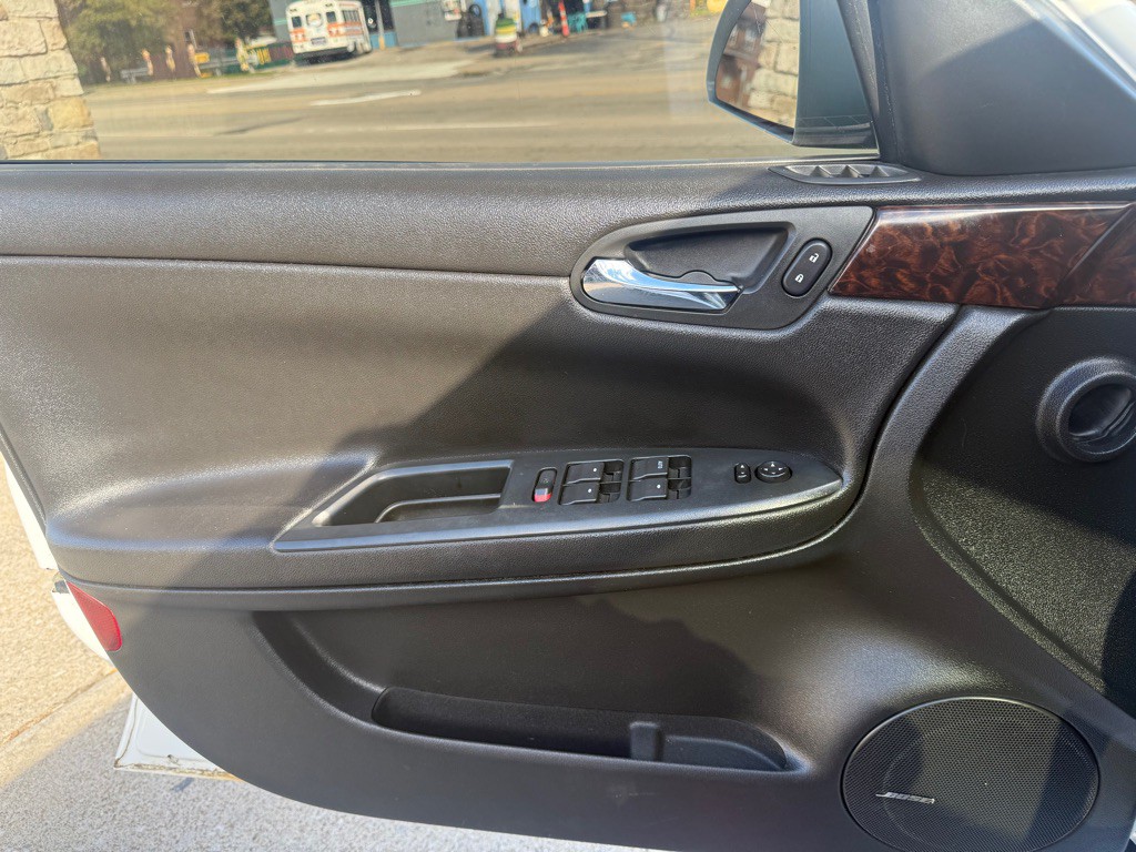 2013 Chevrolet Impala Image 17