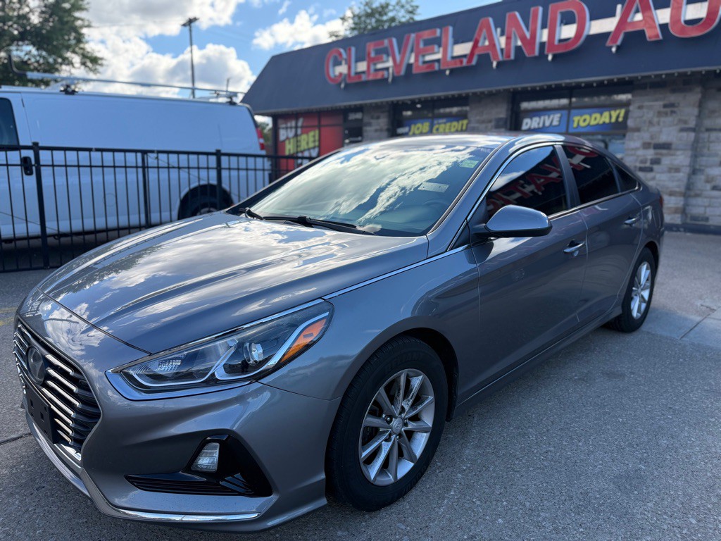 2018 Hyundai Sonata Image 1