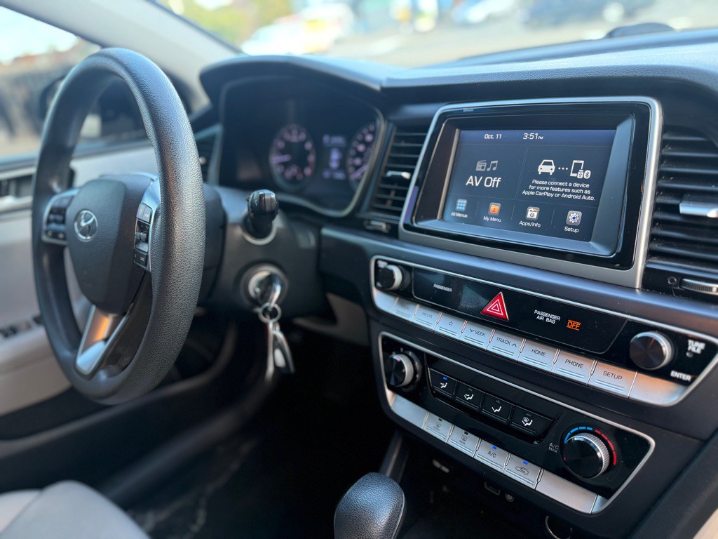2018 Hyundai Sonata Image 10