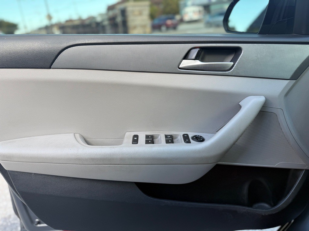 2018 Hyundai Sonata Image 18