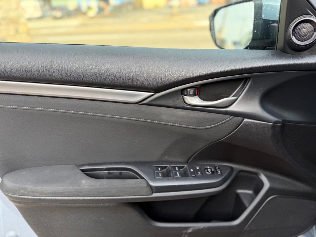 2020 Honda Civic Image 9