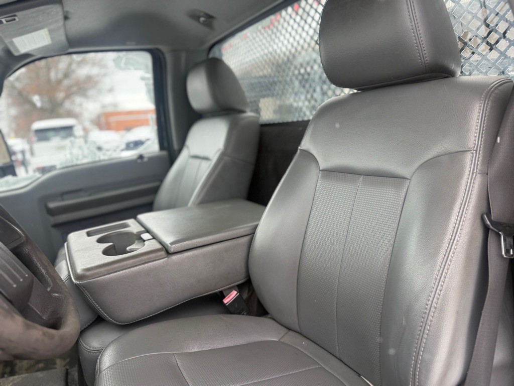 2011 Ford F-350 Image 6