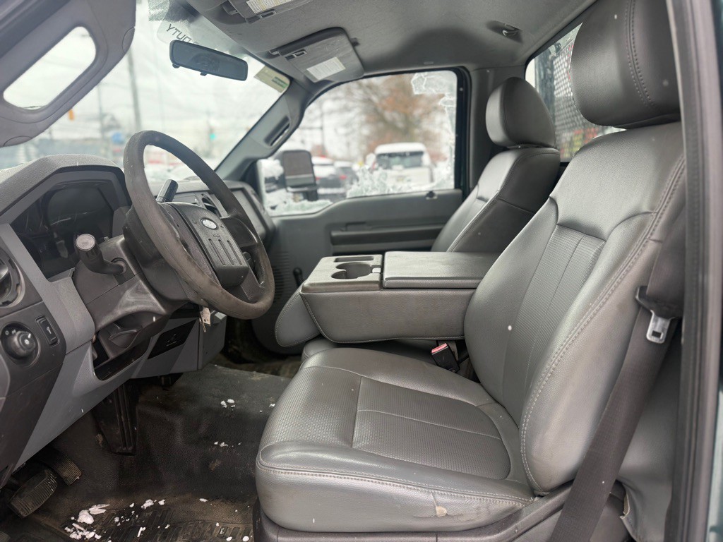 2011 Ford F-350 Image 7
