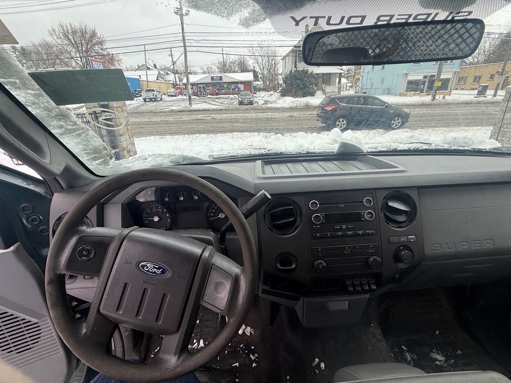 2011 Ford F-350 Image 8