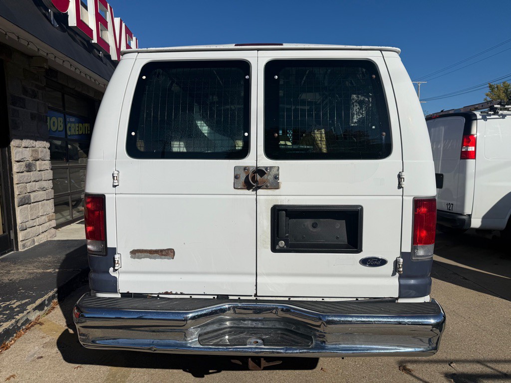 2014 Ford Econoline Image 5