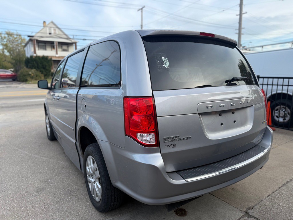 2016 Dodge Grand Caravan Image 3