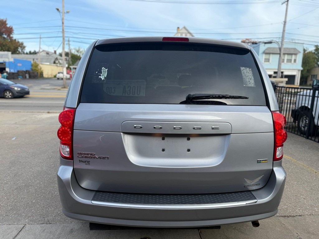 2016 Dodge Grand Caravan Image 4