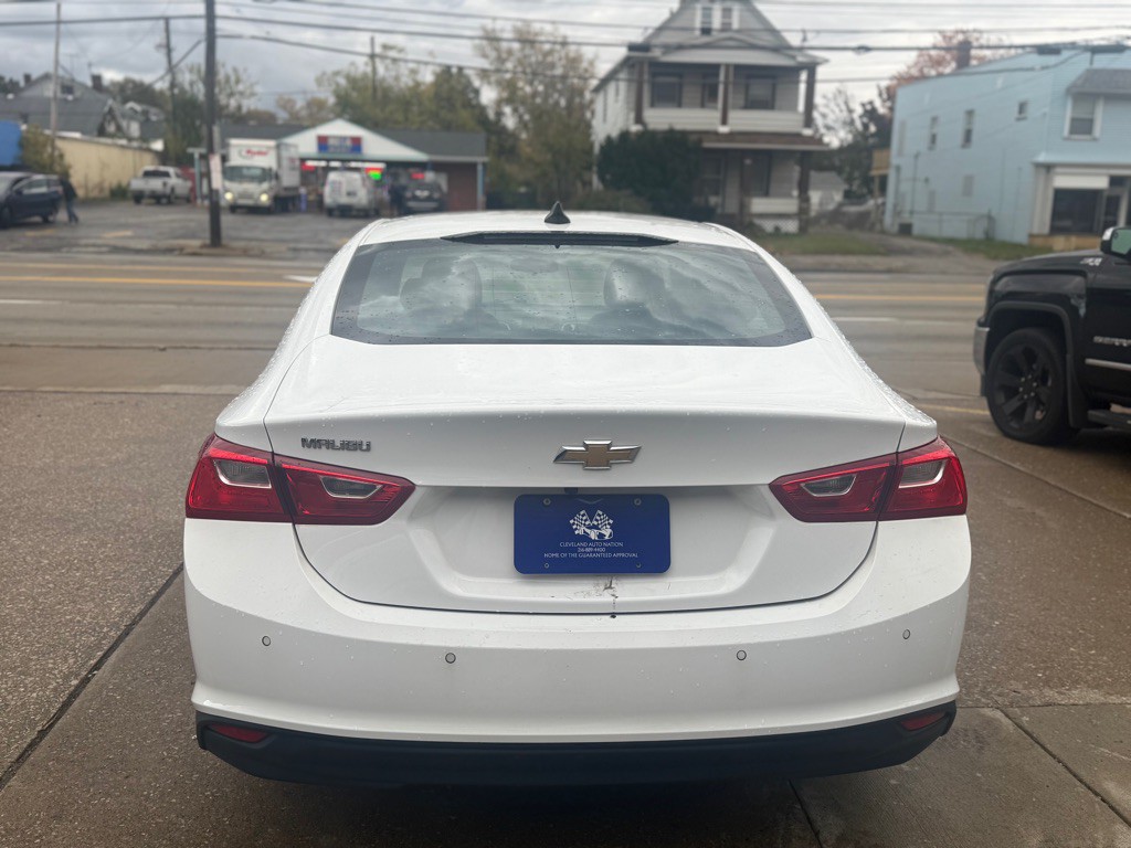 2022 Chevrolet Malibu Image 4