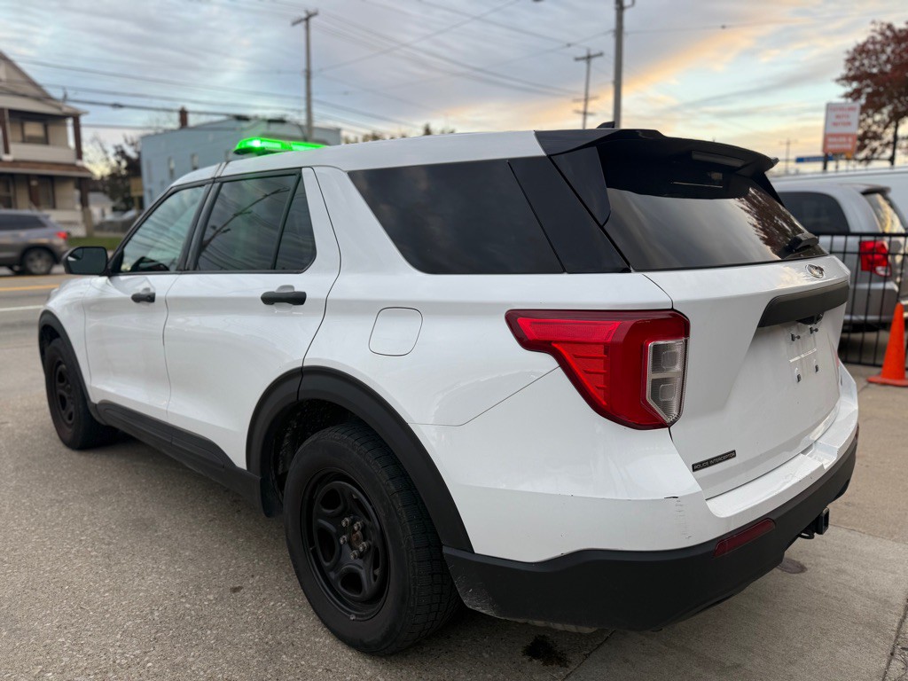 2020 Ford Explorer Image 3