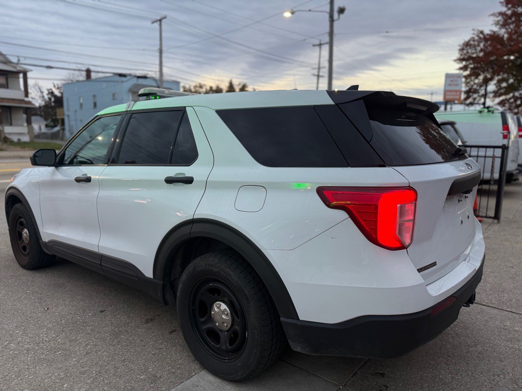 2020 Ford Explorer Image 3