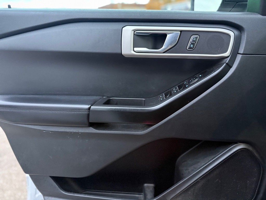 2020 Ford Explorer Image 10
