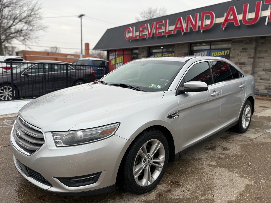 2014 Ford Taurus Image 1