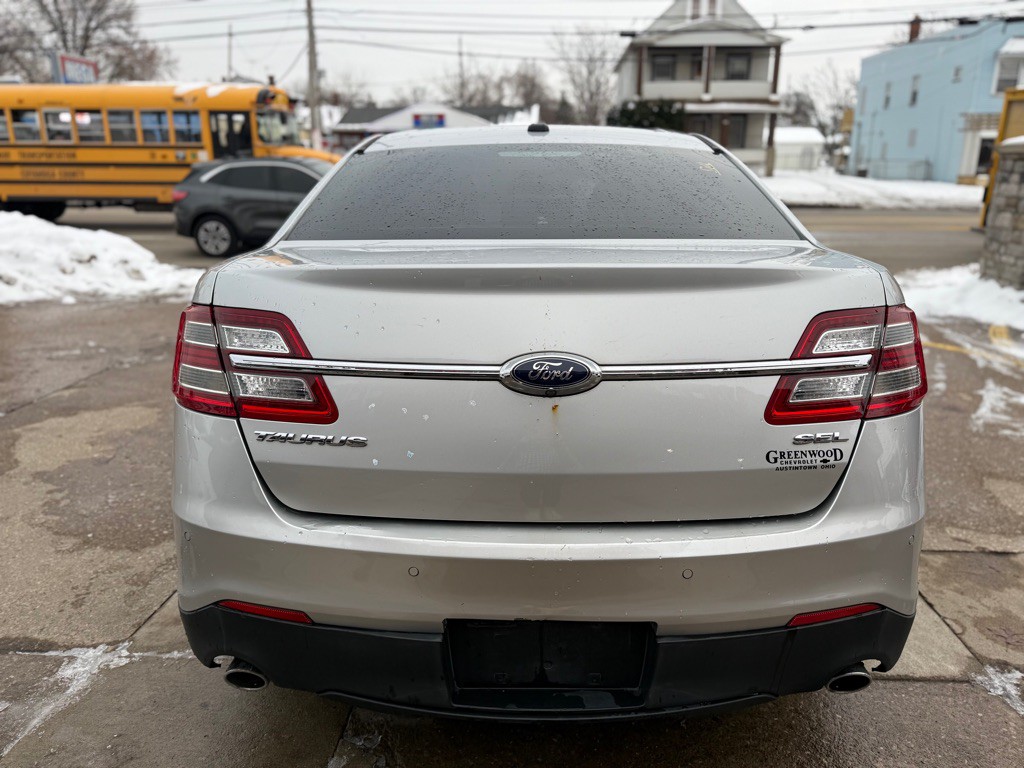 2014 Ford Taurus Image 4