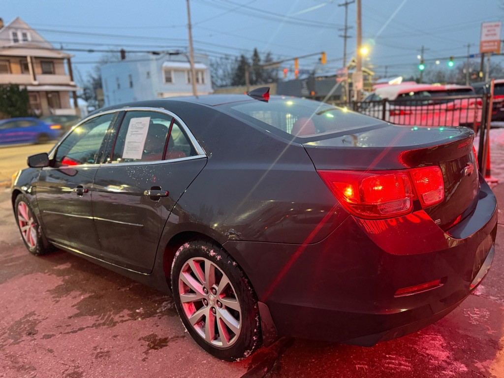 2015 Chevrolet Malibu Image 3