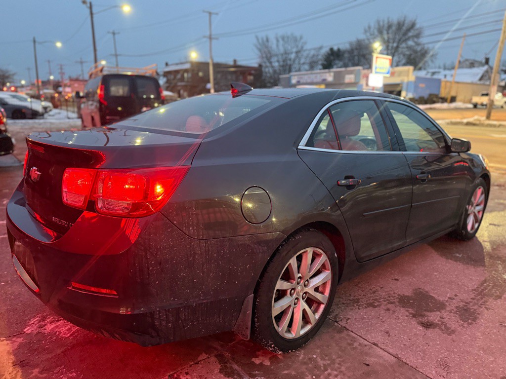 2015 Chevrolet Malibu Image 5