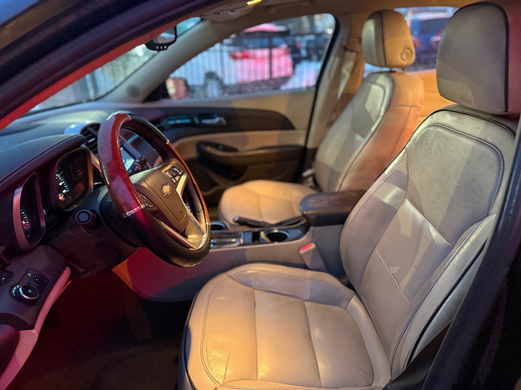 2015 Chevrolet Malibu Image 11