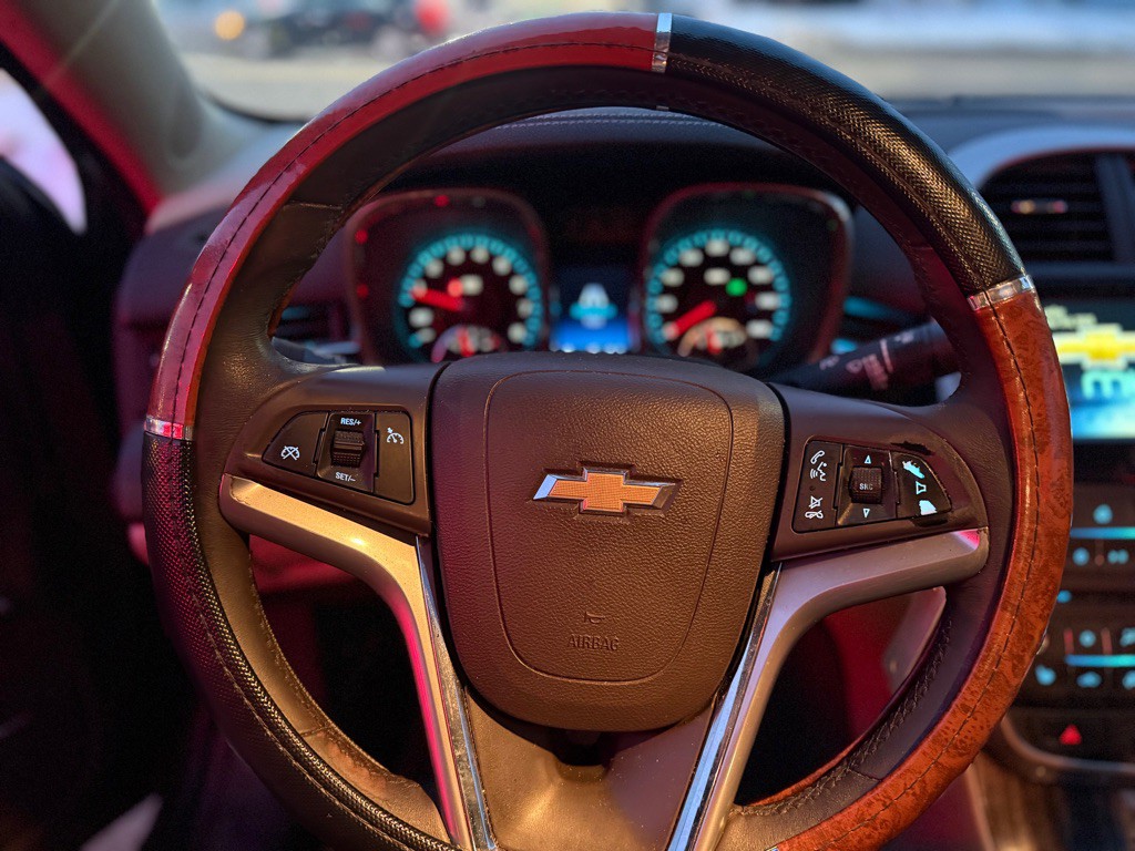 2015 Chevrolet Malibu Image 14