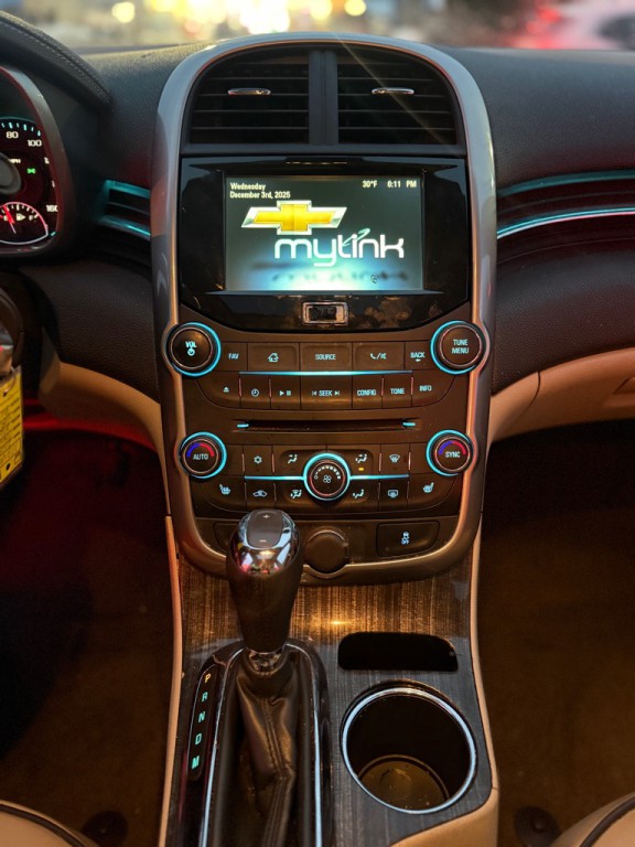 2015 Chevrolet Malibu Image 16