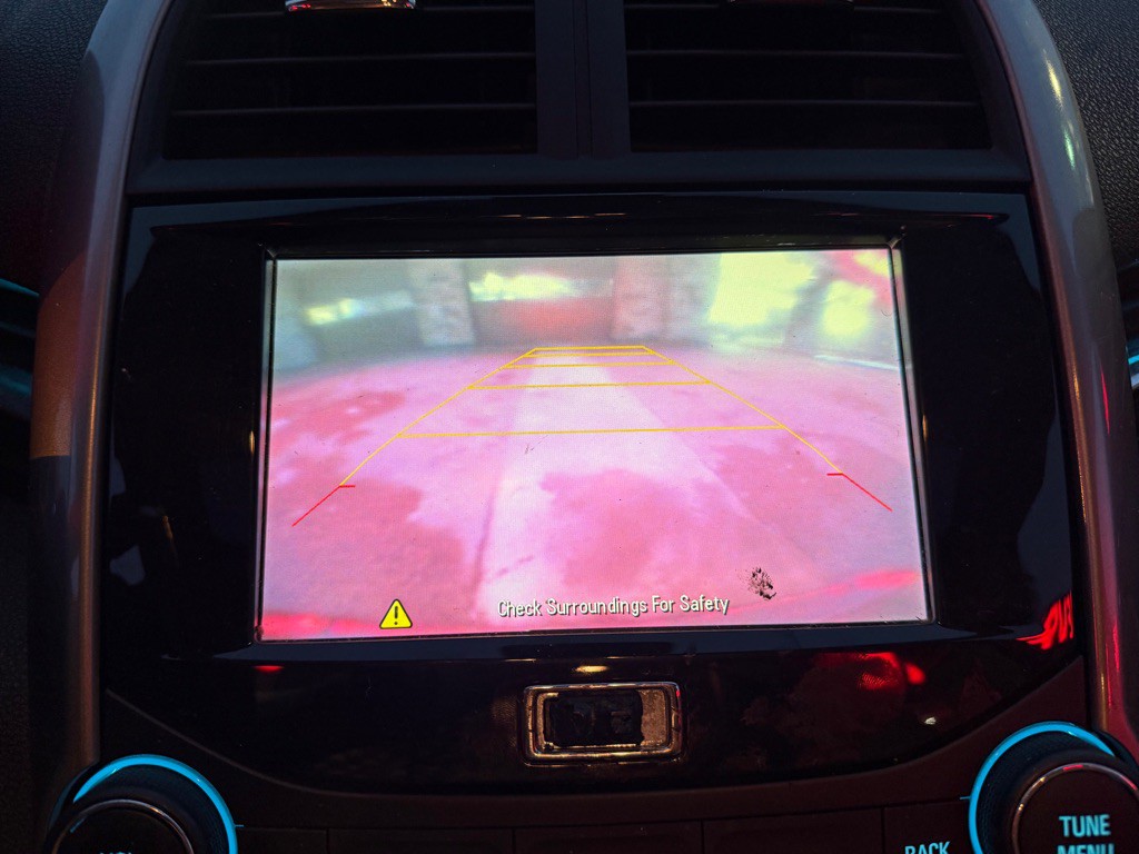 2015 Chevrolet Malibu Image 17