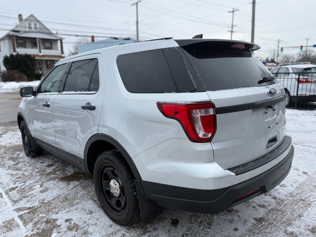 2019 Ford Explorer Image 3