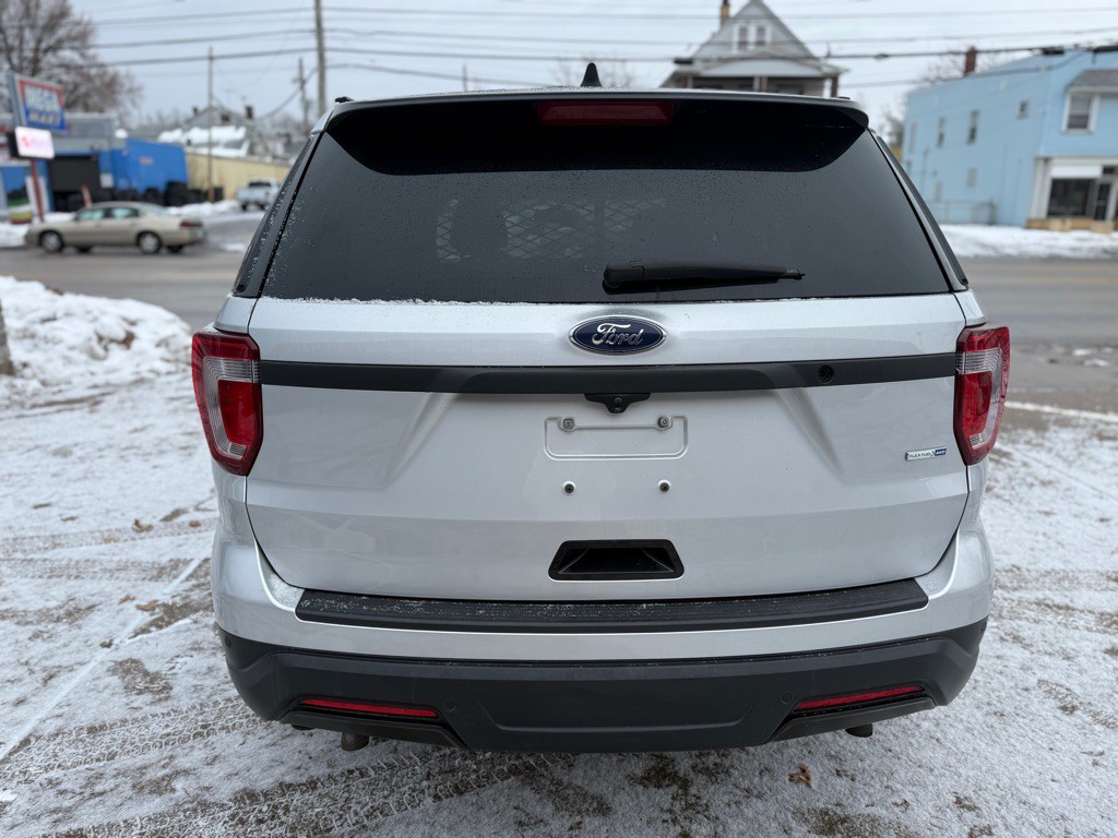 2019 Ford Explorer Image 4