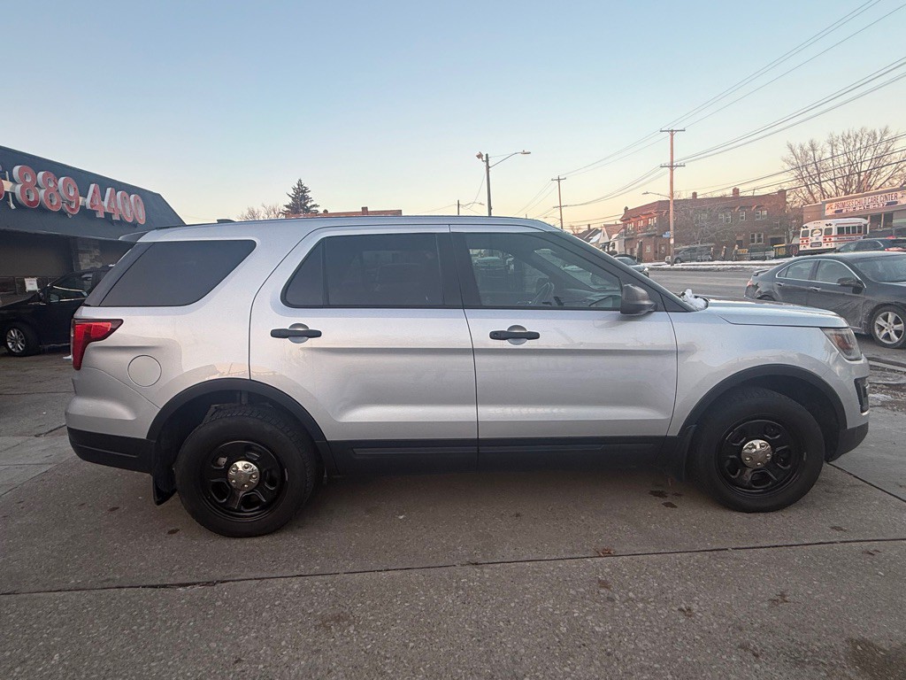 2017 Ford Explorer Image 6
