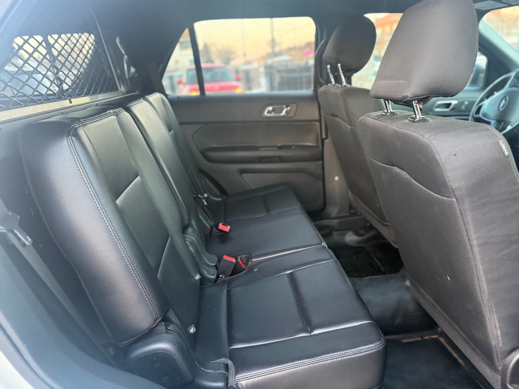 2017 Ford Explorer Image 15