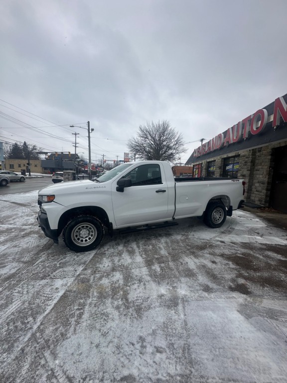 2019 Chevrolet Silverado 1500 Image 2