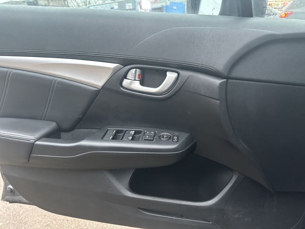 2014 Honda Civic Image 9