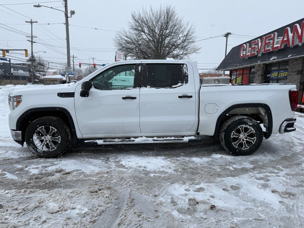 2020 GMC Sierra Image 2