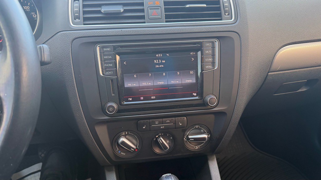 2017 Volkswagen Jetta Image 20